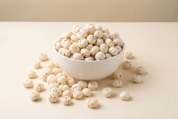 4 Suta (12.7 mm)Product Description
Premium Plain Raw Makhana (Fox Nuts), 4 Suta grade, with an approximate size of 12.7 mm. 
The product is natural, plain, and unseasoned, with no added salt, spices, or flavoring.