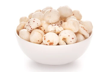 6 suta(19 mm) MakhanaPremium Plain Raw Makhana (Fox Nuts), 6 Suta grade, with an approximate size of 19+ mm. 
The product is natural, plain, and unseasoned, with no added salt, spices, or flavoring.